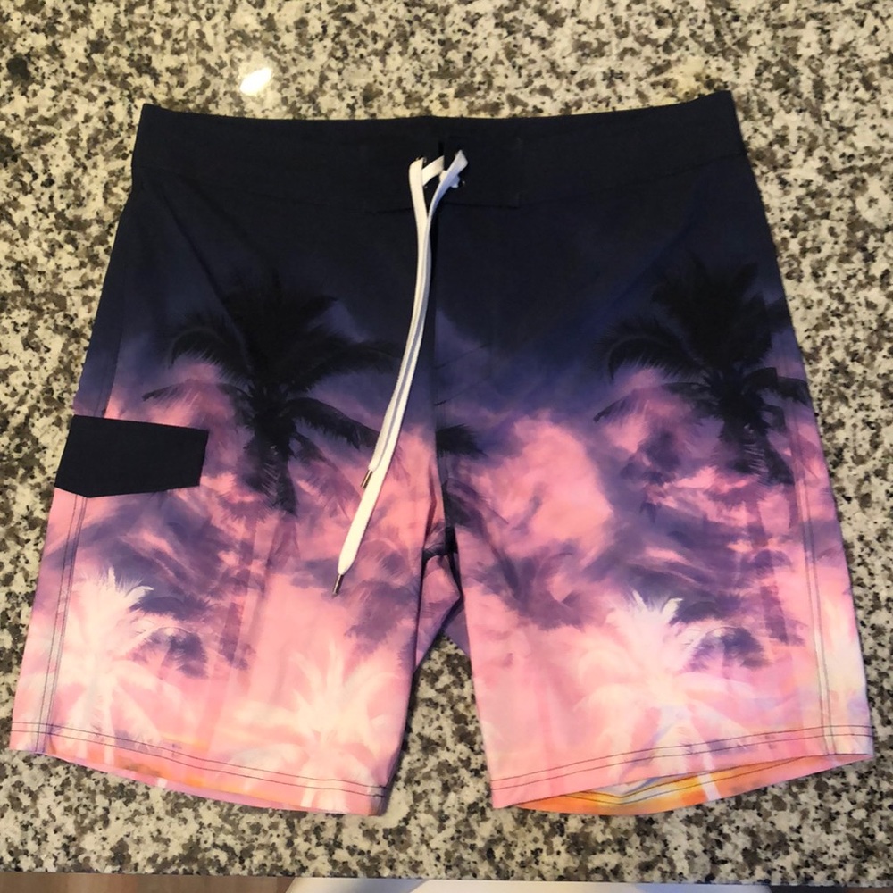 Men’s swimsuit- no lining